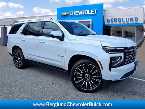 New 2026 Chevrolet Tahoe High Country AWD/4WD image 1
