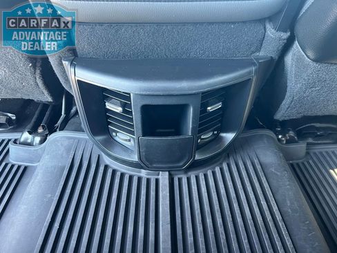Used 2022 RAM 2500 Tradesman w/ Chrome Appearance Group AWD/4WD image 18
