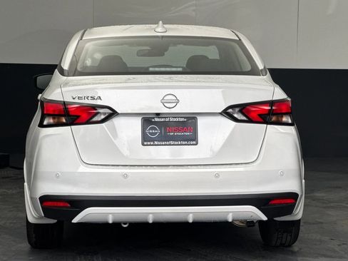 New 2025 Nissan Versa SV w/ Trunk Package image 4