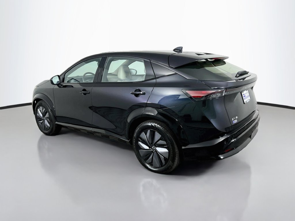 Used 2023 Nissan Ariya AWD image 5