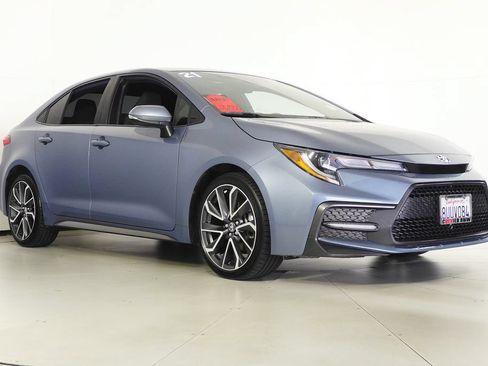 Used 2021 Toyota Corolla SE w/ Carpet Mat Package (TMS) FWD image 4