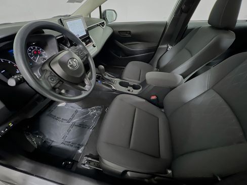 Used 2025 Toyota Corolla LE image 15