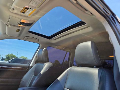 Used 2017 Lexus GX 460 Premium w/ Premium Package AWD/4WD image 28