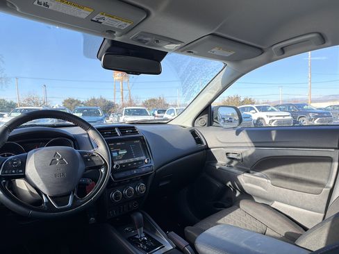 Used 2025 Mitsubishi Outlander Sport ES image 15