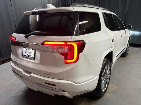 Used 2023 GMC Acadia Denali AWD/4WD image 5