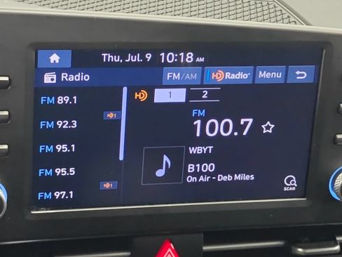 Used 2021 Hyundai Elantra SE FWD image 24