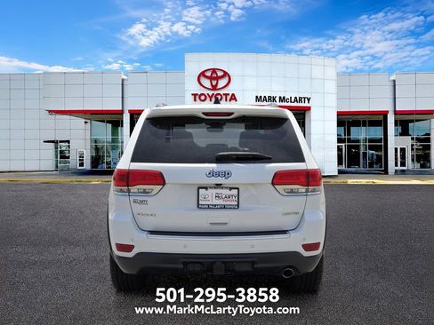 Used 2018 Jeep Grand Cherokee Limited AWD/4WD image 4