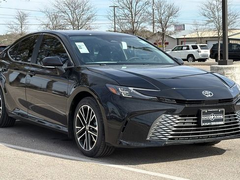 New 2026 Toyota Camry XLE image 9