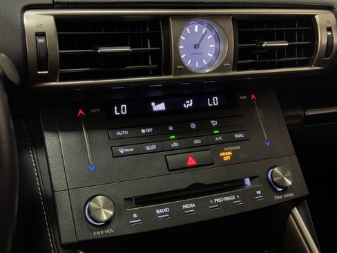 Used 2015 Lexus IS 250 image 44