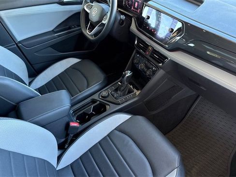 Used 2022 Volkswagen Taos SEL image 20