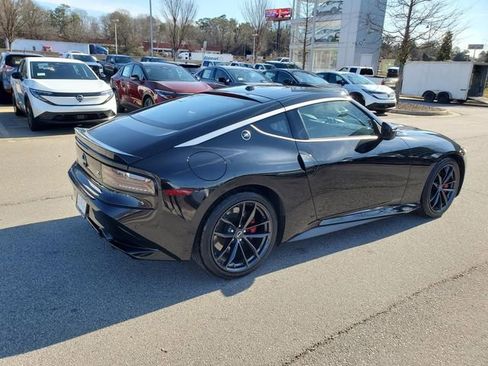 Certified 2024 Nissan Z Performance w/ Floor Mat Package image 4