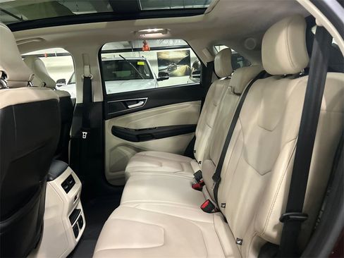 Used 2018 Ford Edge Titanium w/ Equipment Group 301A image 24