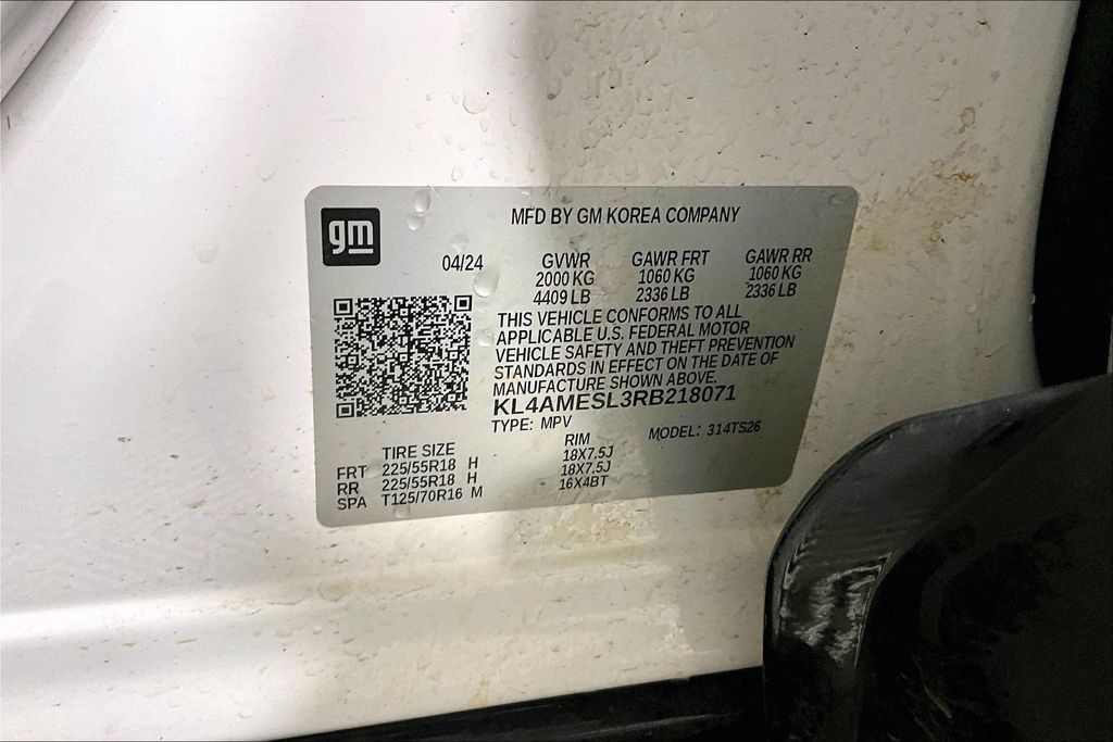 Used 2024 Buick Encore GX Sport Touring AWD/4WD image 32