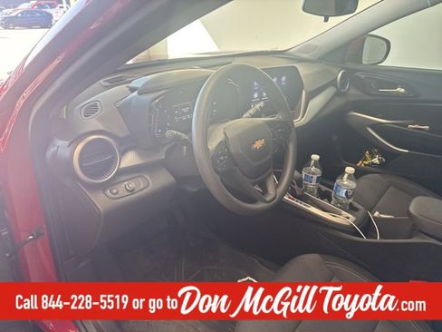 Used 2026 Chevrolet Trax LS w/ LS Convenience Package image 11