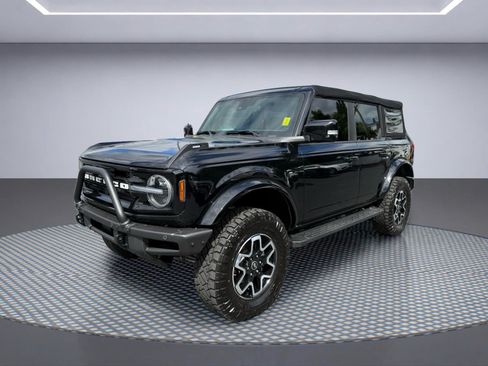 Used 2022 Ford Bronco Outer Banks AWD/4WD image 2