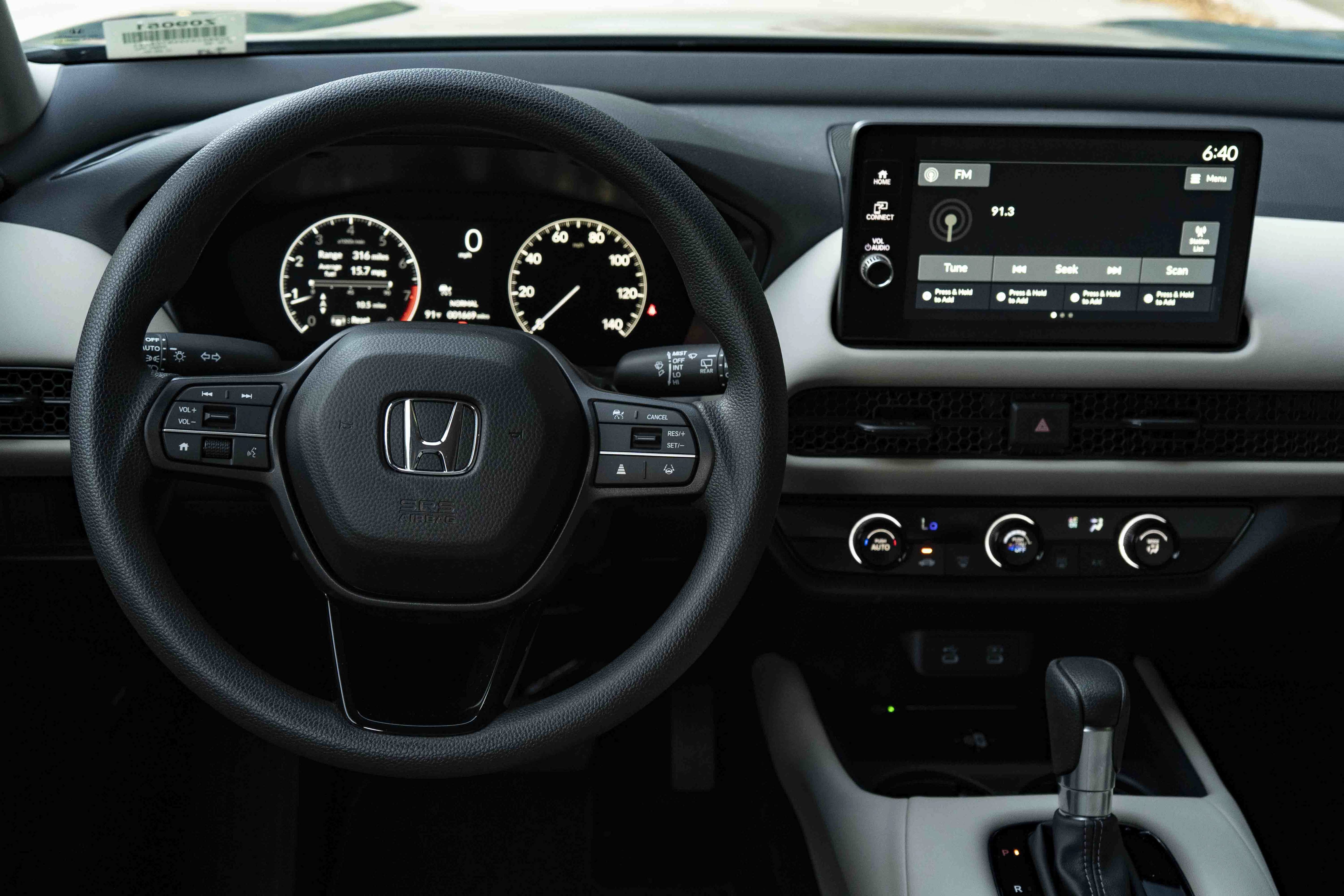 Used 2027 Honda HR-V LX image 19