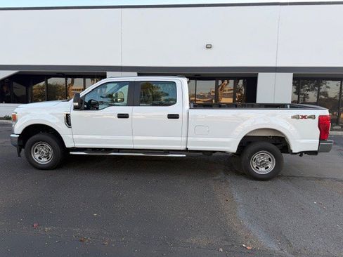 Used 2022 Ford F250 XL w/ Power Equipment Group image 10