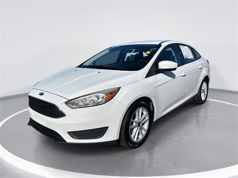 Used 2018 Ford Focus SE image 1
