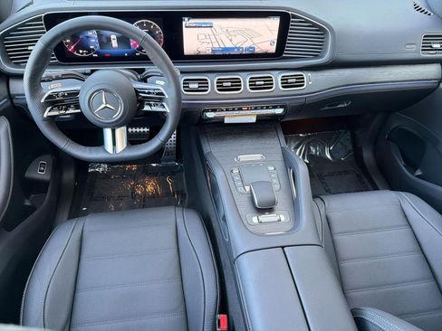 New 2026 Mercedes-Benz GLS 580 4MATIC image 28
