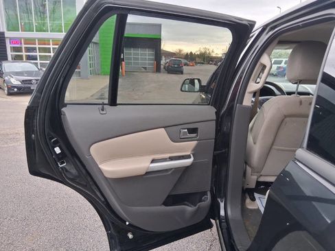 Used 2013 Ford Edge SE image 9