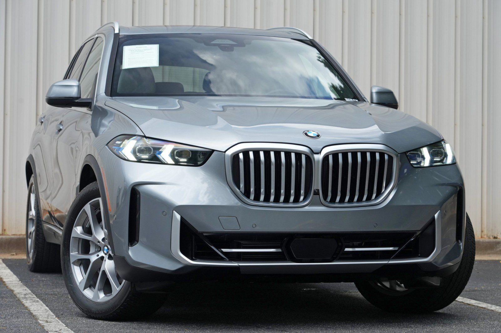 Used 2024 BMW X5 sDrive40i w/ Premium Package RWD image 4