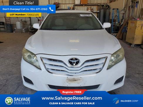 Used 2011 Toyota Camry LE image 7