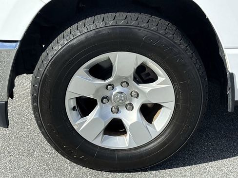 Used 2021 RAM 1500 Big Horn image 34