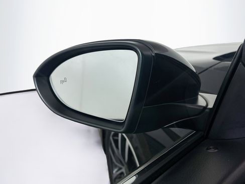 Used 2025 Volkswagen Jetta SE FWD image 16