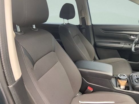 Used 2023 Honda CR-V LX image 5