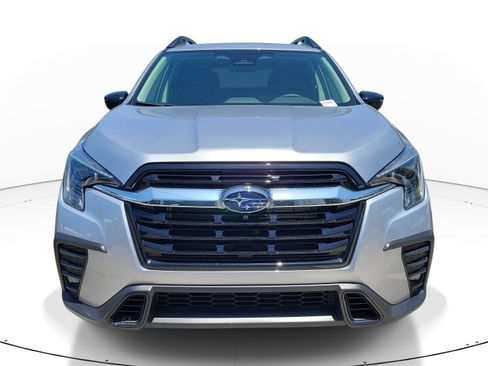 Used 2026 Subaru Ascent Limited AWD/4WD image 2