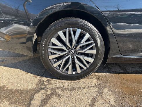 Used 2025 Nissan Altima 2.5 SV image 31