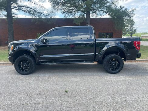 Used 2022 Ford F150 XLT w/ Equipment Group 302A High AWD/4WD image 2