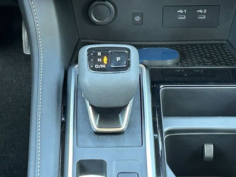 New 2026 Nissan Pathfinder SL image 15