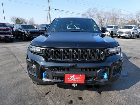 Used 2022 Jeep Grand Cherokee Trailhawk w/ Advanced Protech Group II image 9