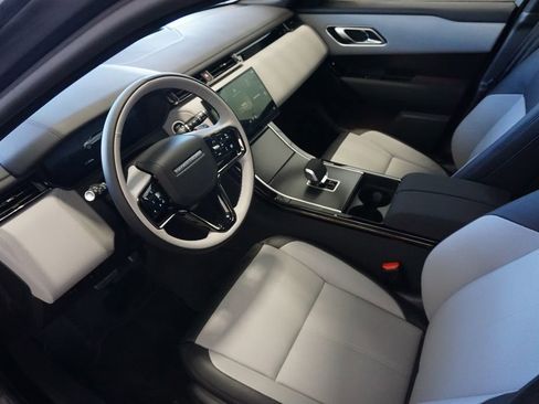 New 2026 Land Rover Range Rover Velar Dynamic SE image 18