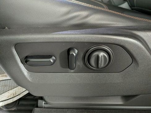 Used 2020 GMC Sierra 2500 AT4 w/ Technology Package image 19