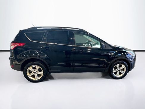Used 2016 Ford Escape SE w/ Equipment Group 201A AWD/4WD image 4