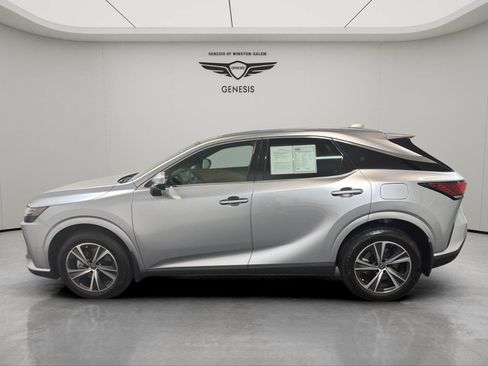 Used 2026 Lexus RX 350 Premium w/ Accessory Package (2T) FWD image 2