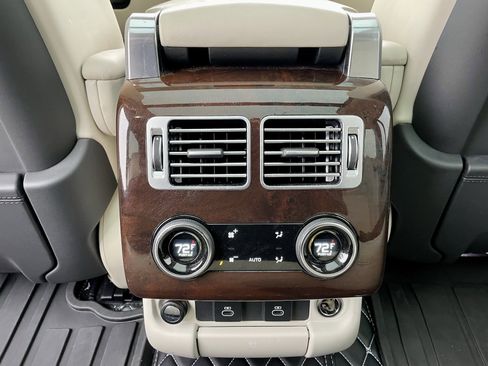 Used 2022 Land Rover Range Rover Westminster Edition image 26