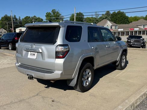 Used 2016 Toyota 4Runner SR5 Premium AWD/4WD image 6