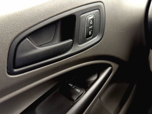 Used 2021 Ford Transit Connect XL image 7