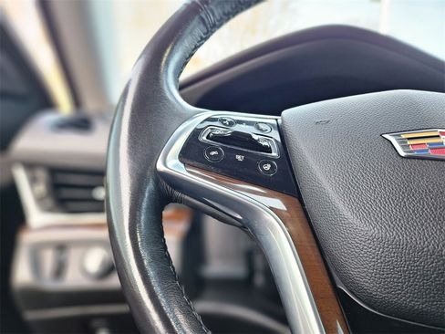 Used 2020 Cadillac Escalade Premium Luxury w/ Escalade Sport Edition image 24