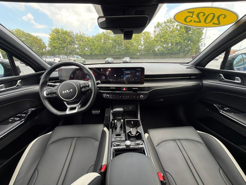 Used 2025 Kia K5 GT-Line w/ GT-Line Premium Package FWD image 12