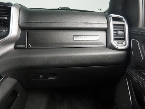 Used 2022 RAM 1500 4x4 Crew Cab Laramie image 43