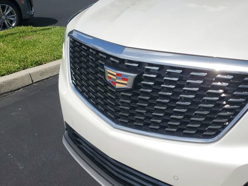 Certified 2023 Cadillac XT5 Premium Luxury w/ LPO, Premium Carpet Package FWD image 9
