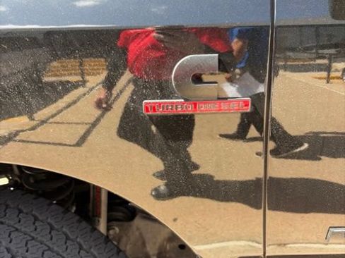 Used 2025 RAM 2500 Laramie w/ Night Edition AWD/4WD image 5