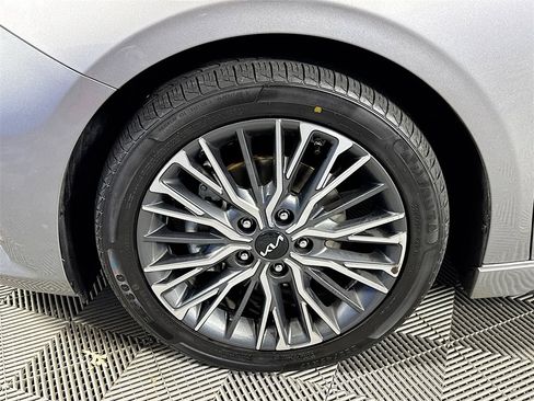 Used 2023 Kia Forte GT-Line w/ GT-Line Premium Package image 32