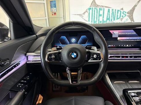 Used 2024 BMW 740i RWD image 11