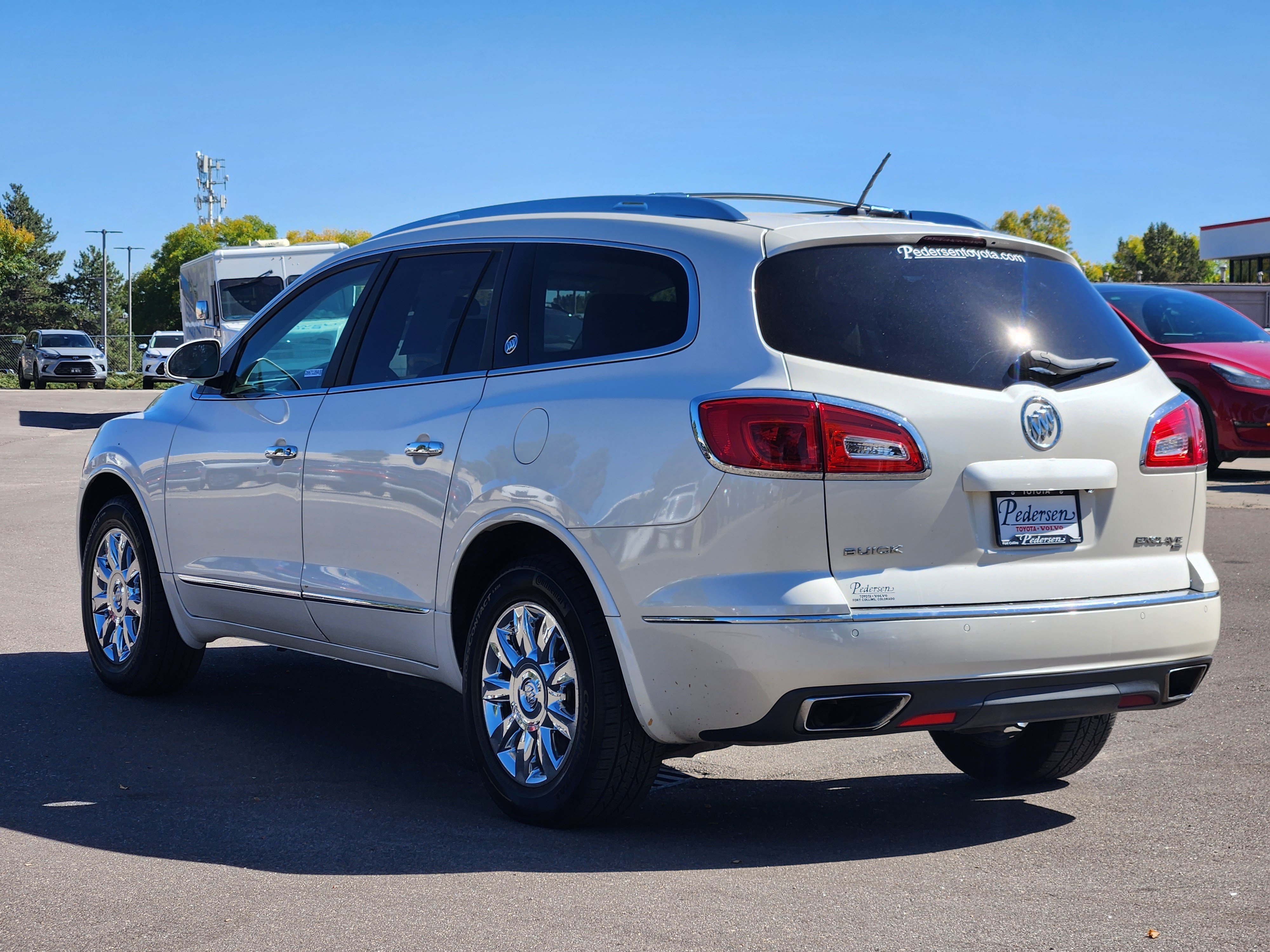 Used 2014 Buick Enclave Leather AWD/4WD image 3
