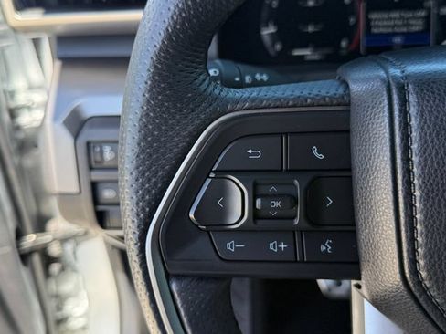Used 2024 Toyota Tacoma TRD Sport AWD/4WD image 12